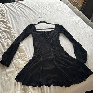 Elegant Black Long Sleeve Dress